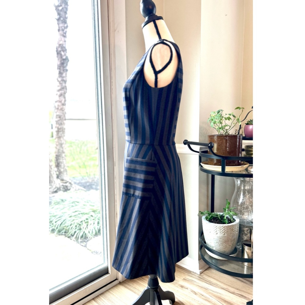 BROOKS BROTHERS x RED FLEECE | Striped Dress with Front Pockets - Picture 5 of 10